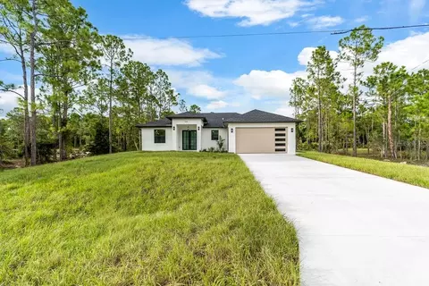529 Allison St E, Lehigh Acres, FL 33974