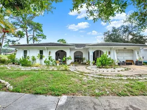 601 Ivey Ln, Tarpon Springs, FL 34689