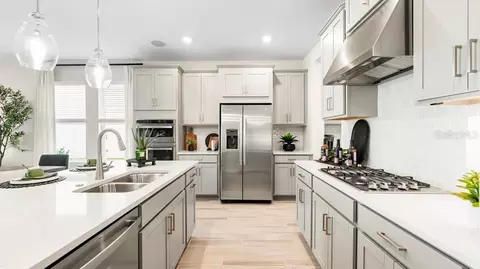 Kitchen - 13610 Cornerstone Way, Parrish, FL 34219 photo 3 of 4