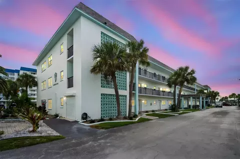 8 Glencoe Pl #307, Dunedin, FL 34698