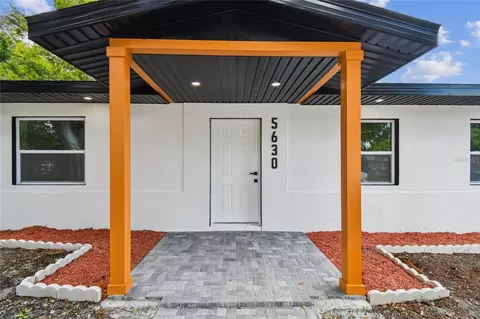 5630 47th Ave N, Kenneth City, FL 33709