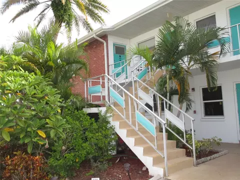 6055 21st St N #10, Saint Petersburg, FL 33714