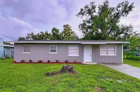 1716 28th Ave E, Bradenton, FL 34208