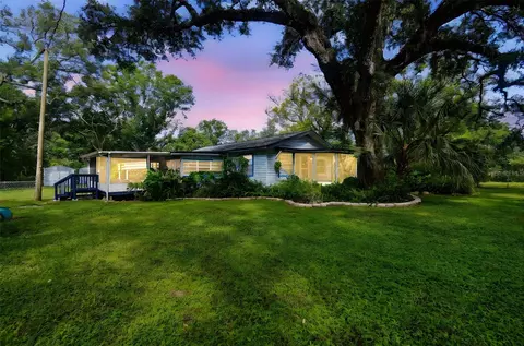 4220 Lakewood Dr, Seffner, FL 33584