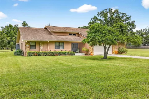 8410 W Knights Griffin Rd, Plant City, FL 33565