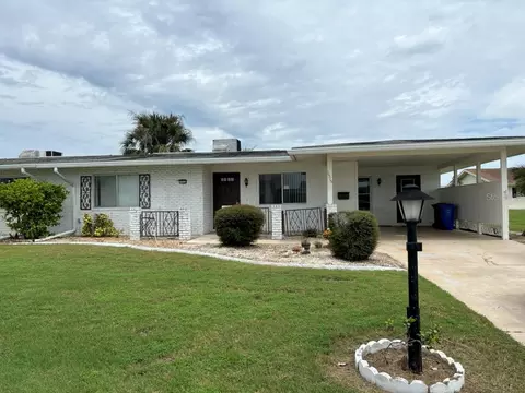 1515 Danbury Dr, Sun City Center, FL 33573