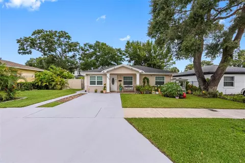 1715 W Saint John St, Tampa, FL 33607