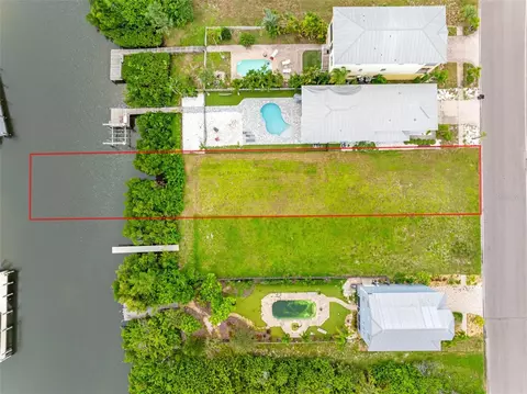 6415 Marbella Blvd, Apollo Beach, FL 33572