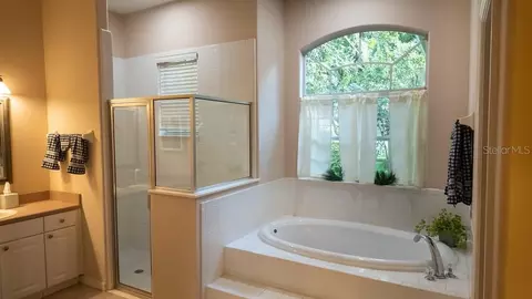 Bath - 5260 Hammock Cir, Saint Cloud, FL 34771 photo 2 of 4