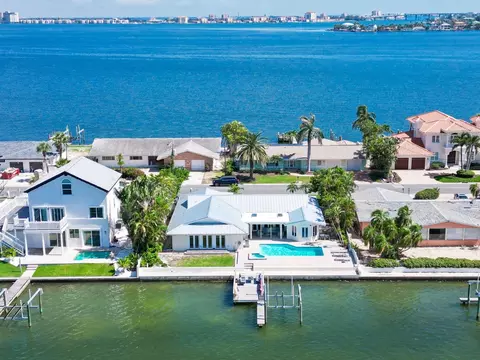 509 55th Ave, Saint Pete Beach, FL 33706