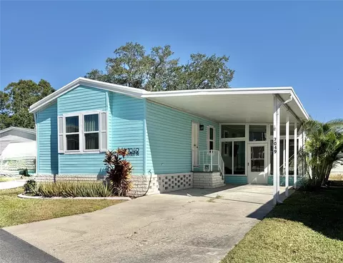 7049 Mount Essex Dr NE #521, Saint Petersburg, FL 33702
