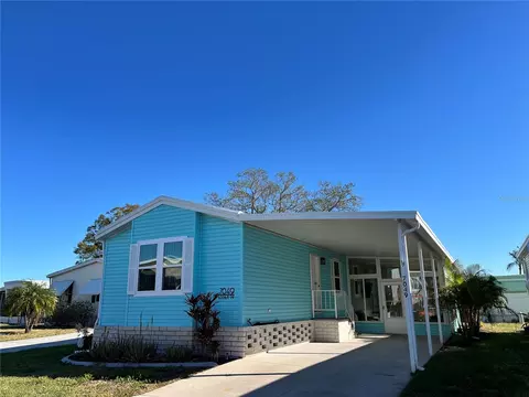 7049 Mount Essex Dr NE #521, Saint Petersburg, FL 33702