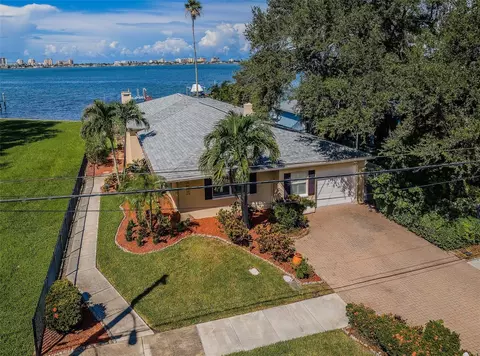 1748 Sunset Dr, Clearwater, FL 33755