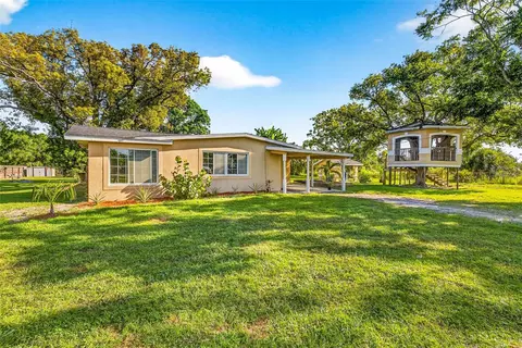 2803 Gulf City Rd, Ruskin, FL 33570