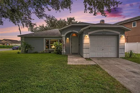 4601 Copper Ln, Plant City, FL 33566