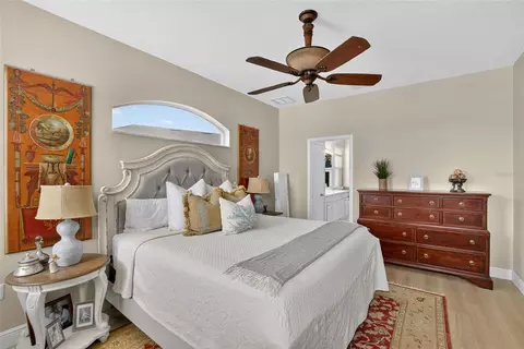 Bedroom - 306 Hope Bay Loop, Apollo Beach, FL 33572 photo 2 of 9