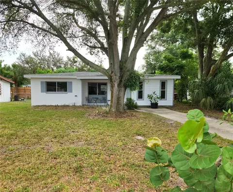 2153 Capri Dr, Clearwater, FL 33763