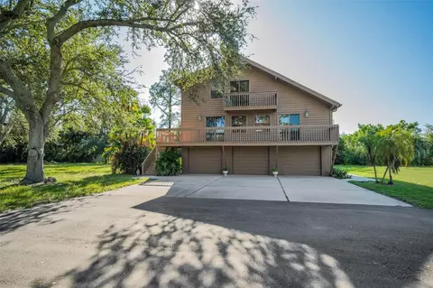 9222 134th St, Seminole, FL 33776