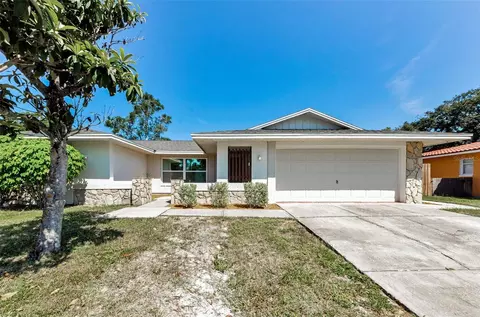 6735 Pin Cherry Ln, Port Richey, FL 34668