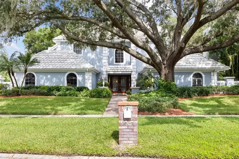 4407 Meadow Wood Way, Tampa, FL 33618