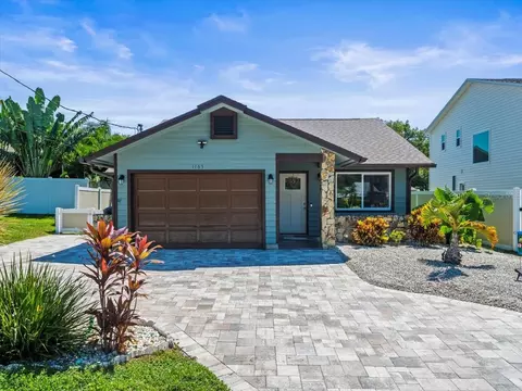 1165 Falcon Dr, Dunedin, FL 34698