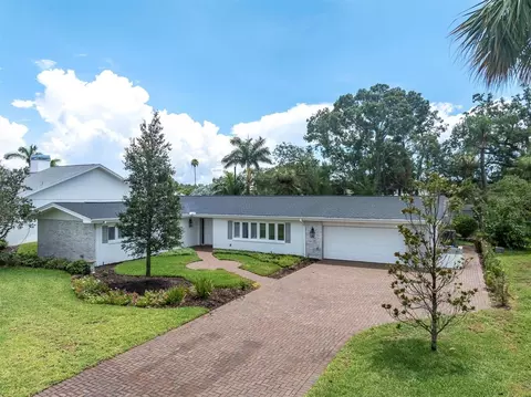 319 Rafael Blvd NE, Saint Petersburg, FL 33704