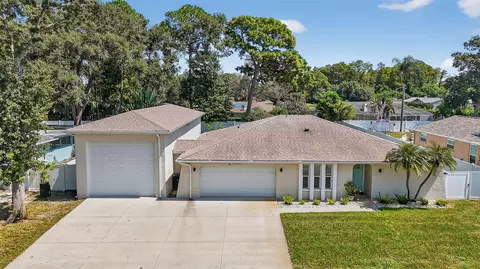 3267 Fox Hill Dr, Clearwater, FL 33761