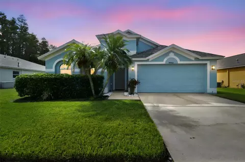 30946 Burleigh Dr, Wesley Chapel, FL 33543