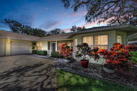 1611 Gulf Beach Blvd, Tarpon Springs, FL 34689