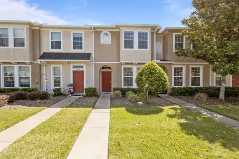 6988 Towering Spruce Dr, Riverview, FL 33578
