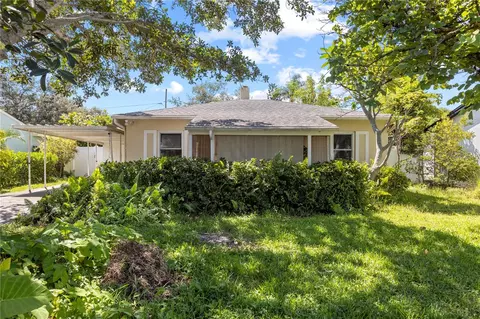 148 42nd Ave NE, Saint Petersburg, FL 33703