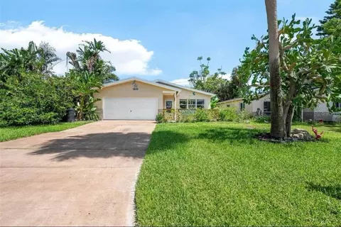 1810 New Hampshire Ave NE, Saint Petersburg, FL 33703