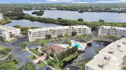 6575 99th Way N #22201, Saint Petersburg, FL 33708