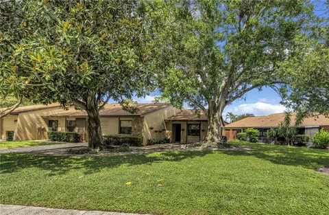 9691 Lake Seminole Dr E, Largo, FL 33773