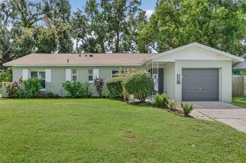 4437 Tarpon Dr, Tampa, FL 33617
