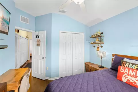 Bedroom - 14847 Skip Jack Loop, Lakewood Ranch, FL 34202 photo 5 of 7