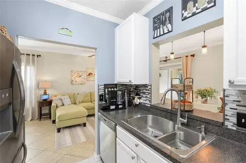 Kitchen - 14847 Skip Jack Loop, Lakewood Ranch, FL 34202 photo 2 of 2