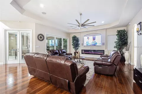 Living - 13102 Done Groven Dr, Dover, FL 33527 photo 2 of 5