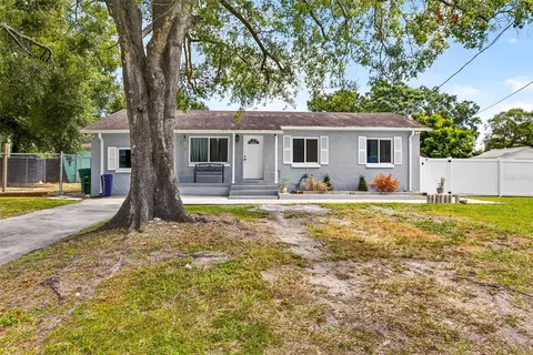 10111 N 17th St, Tampa, FL 33612