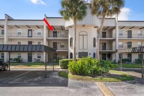 8681 Bardmoor Blvd #304C, Seminole, FL 33777