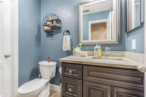 Bath - 9809 La Rita Pl, Riverview, FL 33569 photo 8 of 10