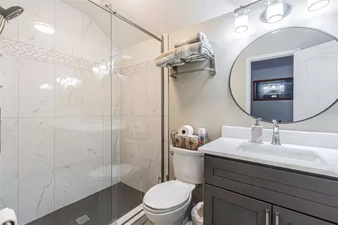 Bath - 9809 La Rita Pl, Riverview, FL 33569 photo 9 of 10