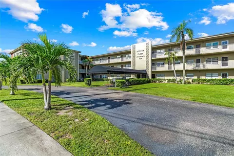 1000 49th St N #309, Saint Petersburg, FL 33710