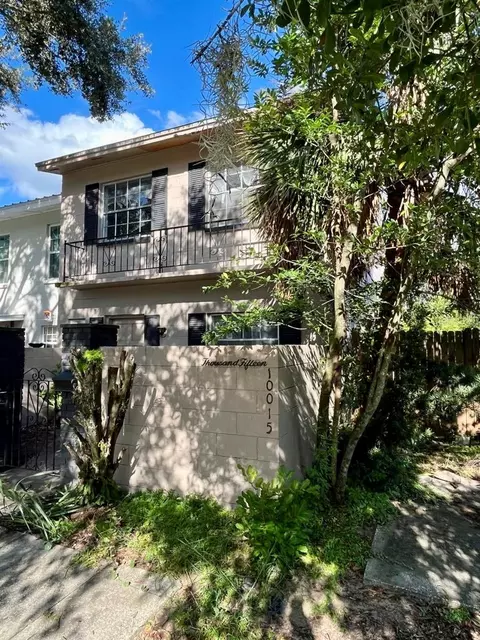 10015 N 52nd St, Temple Terrace, FL 33617