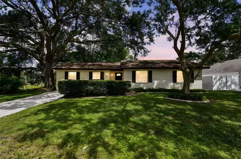 219 W 108th Ave, Tampa, FL 33612
