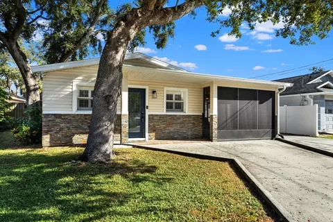 2907 W Wallace Ave, Tampa, FL 33611
