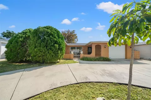 7010 Westcott Dr, Port Richey, FL 34668