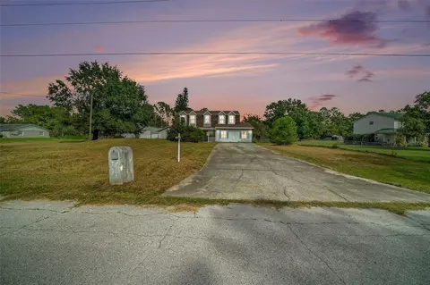 3324 Haystack Rd, Wesley Chapel, FL 33543