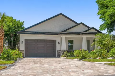456 Chicago Ave, Dunedin, FL 34698