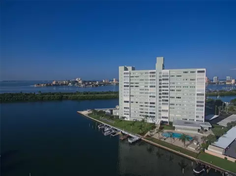 31 Island Way #408, Clearwater Beach, FL 33767